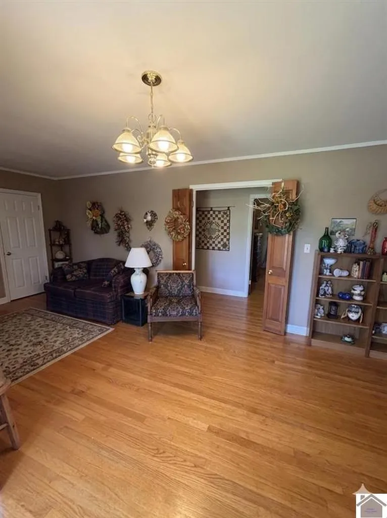 701 Hillcrest Drive Mayfield KY 42066