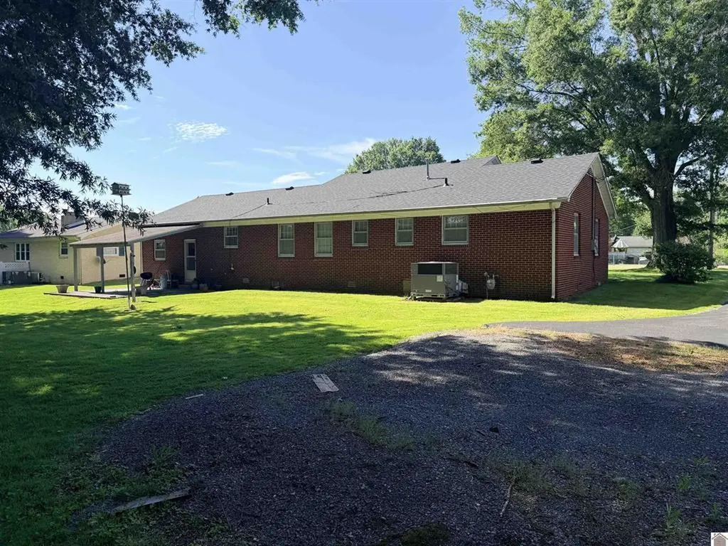 701 Hillcrest Drive Mayfield KY 42066