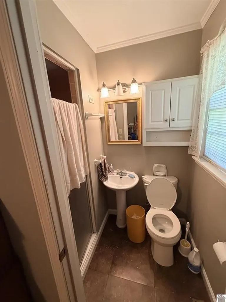701 Hillcrest Drive Mayfield KY 42066