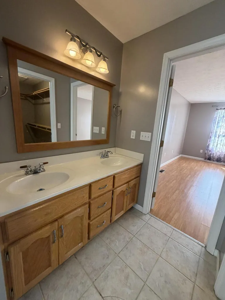 208 Macbennett Drive Williamsburg KY 40769