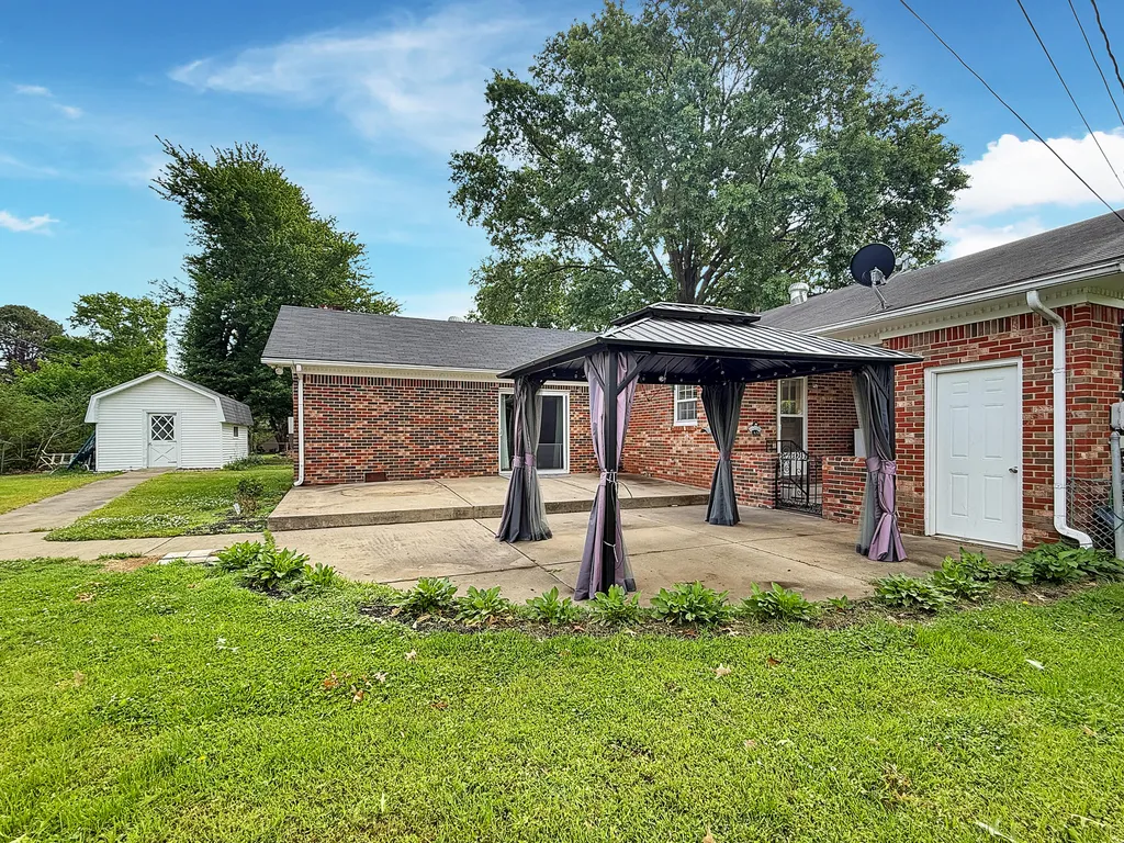 1506 Belmont Drive Murray KY 42071