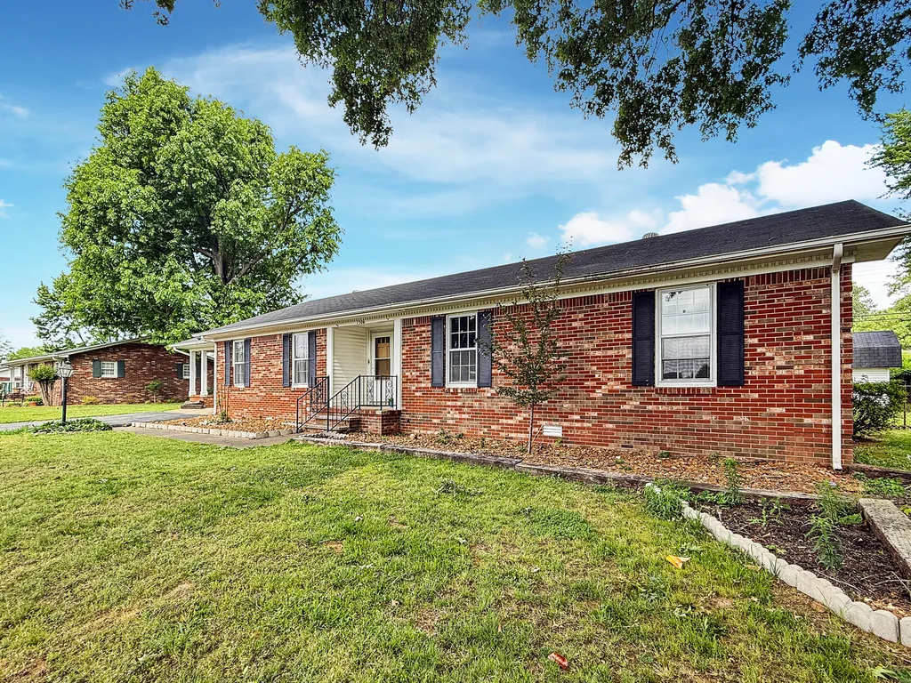 1506 Belmont Drive Murray KY 42071