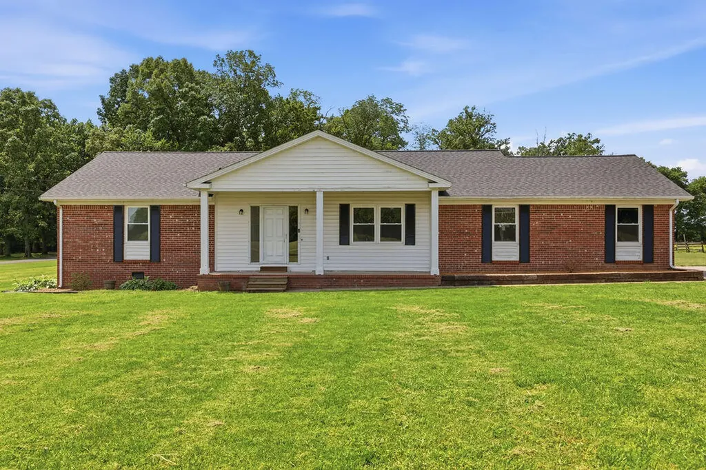 391 Ezell Road Murray KY 42071
