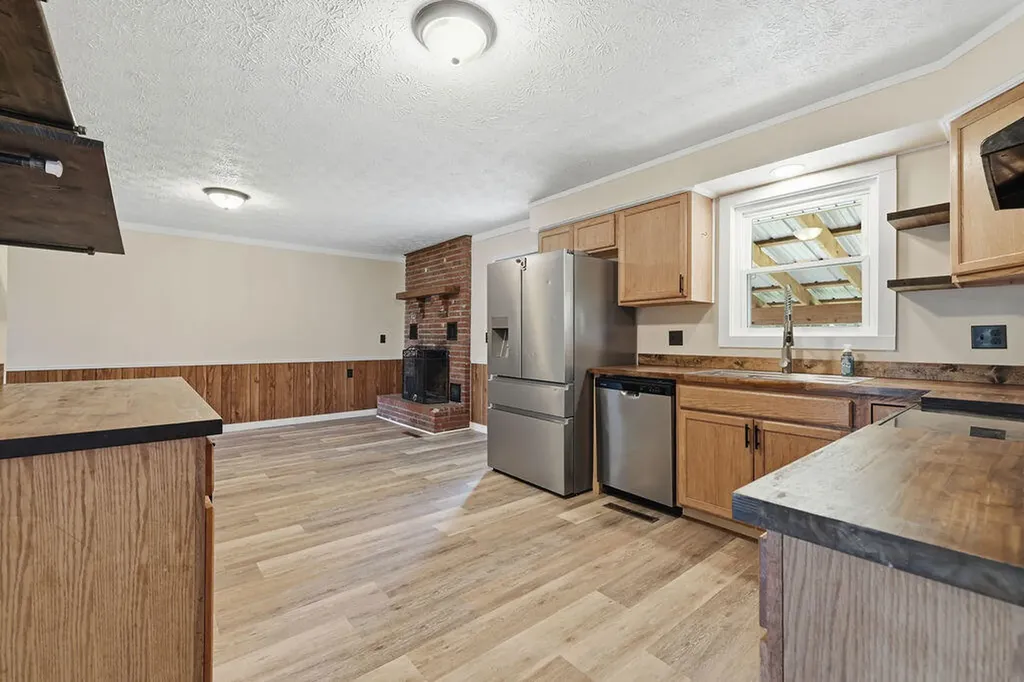 391 Ezell Road Murray KY 42071