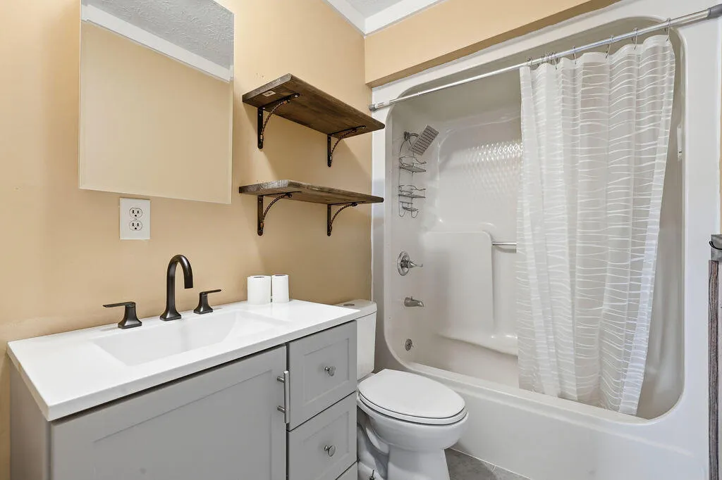 391 Ezell Road Murray KY 42071