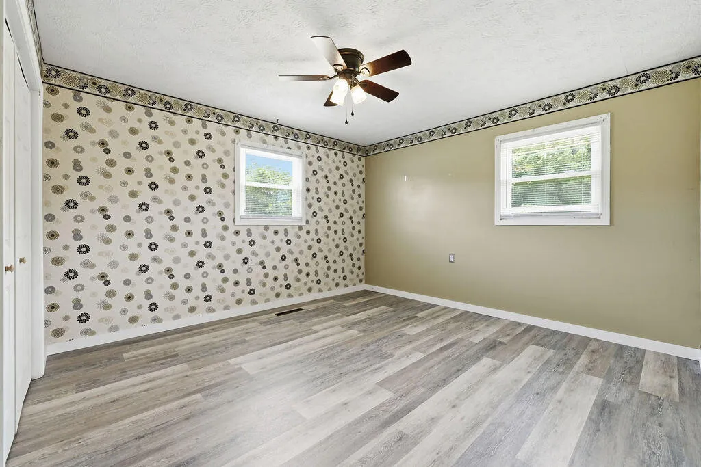 391 Ezell Road Murray KY 42071