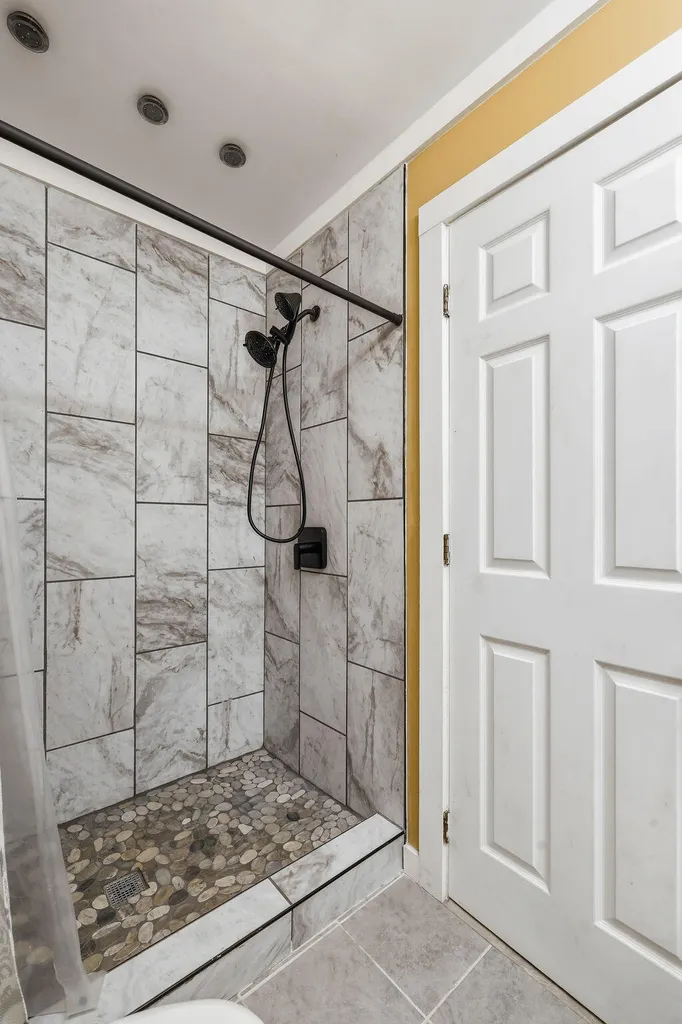 391 Ezell Road Murray KY 42071