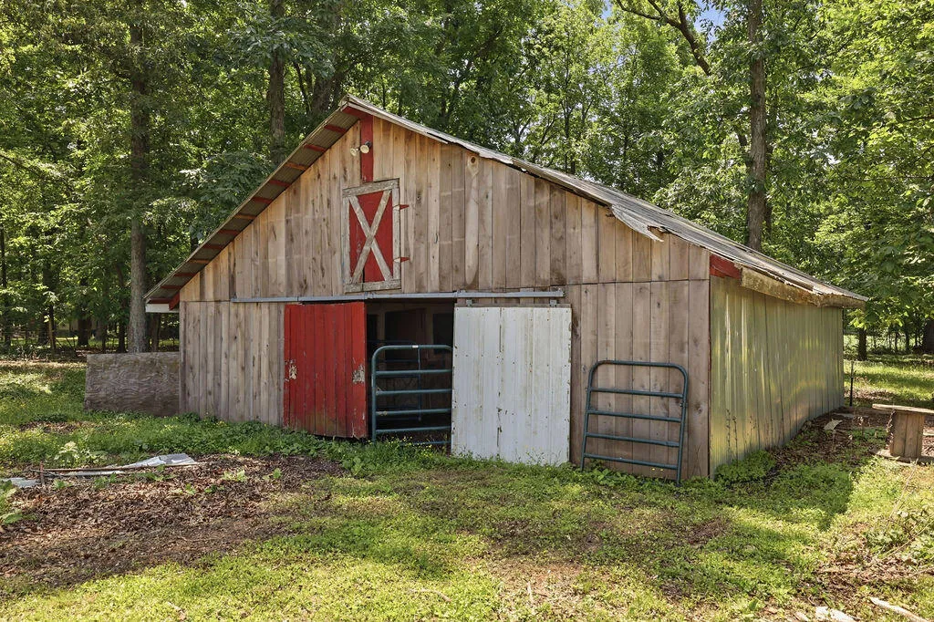 391 Ezell Road Murray KY 42071