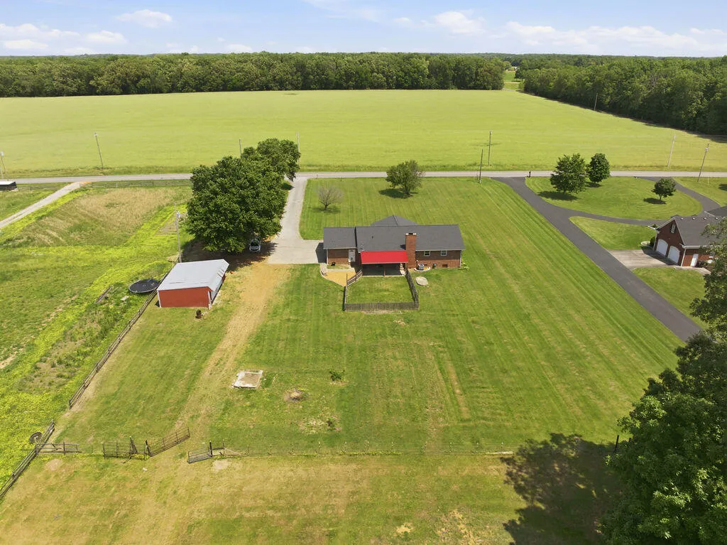 391 Ezell Road Murray KY 42071