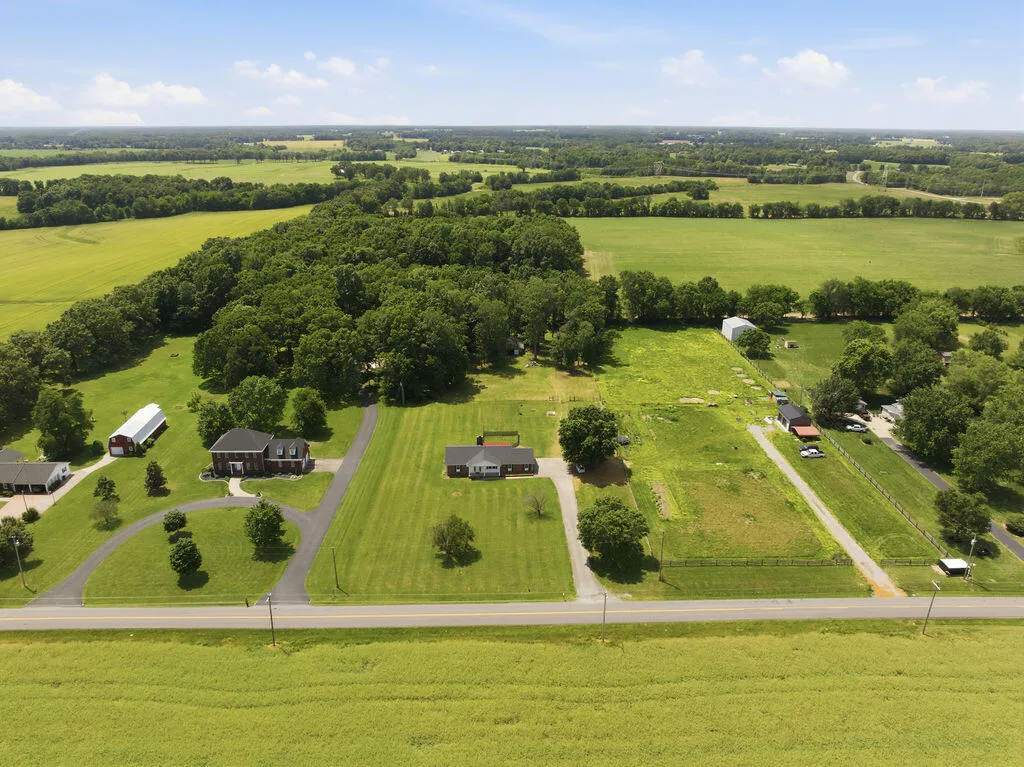 391 Ezell Road Murray KY 42071