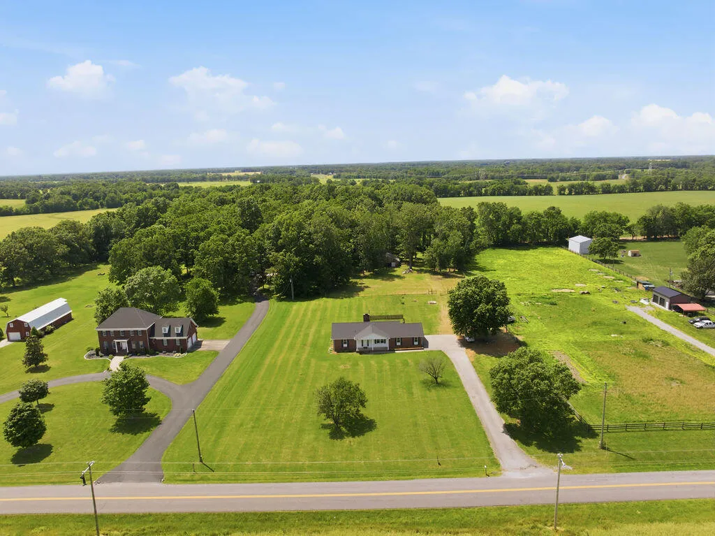 391 Ezell Road Murray KY 42071