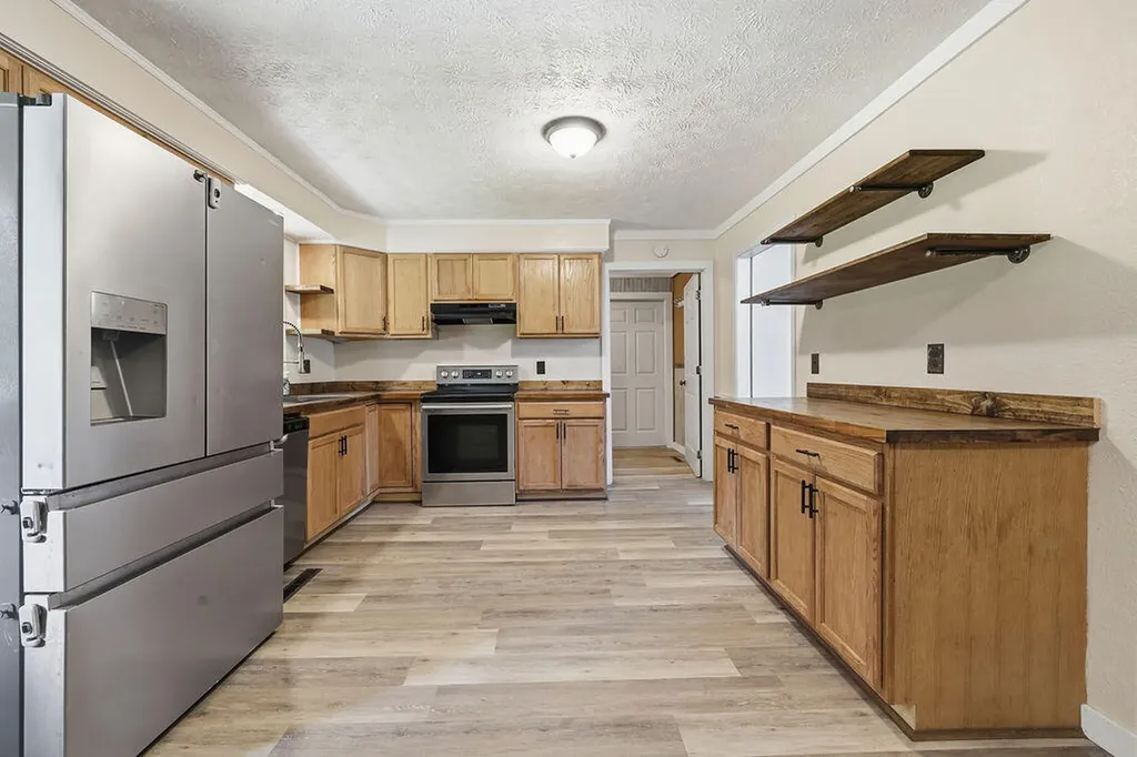 391 Ezell Road Murray KY 42071
