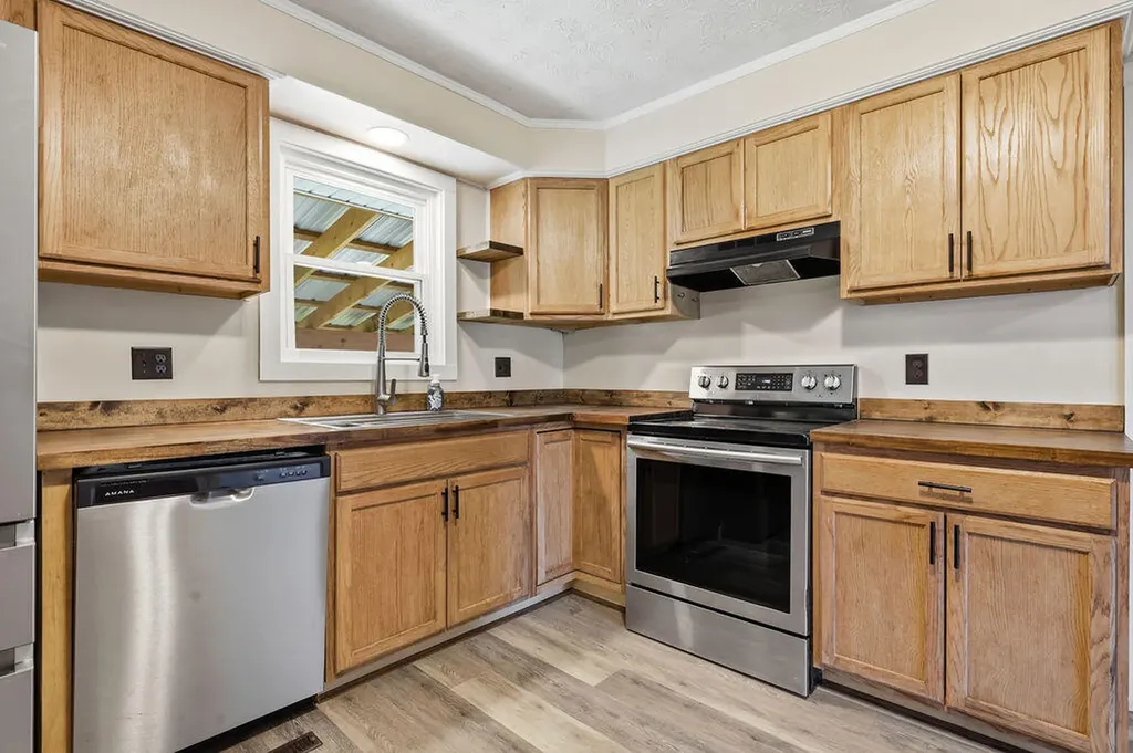 391 Ezell Road Murray KY 42071