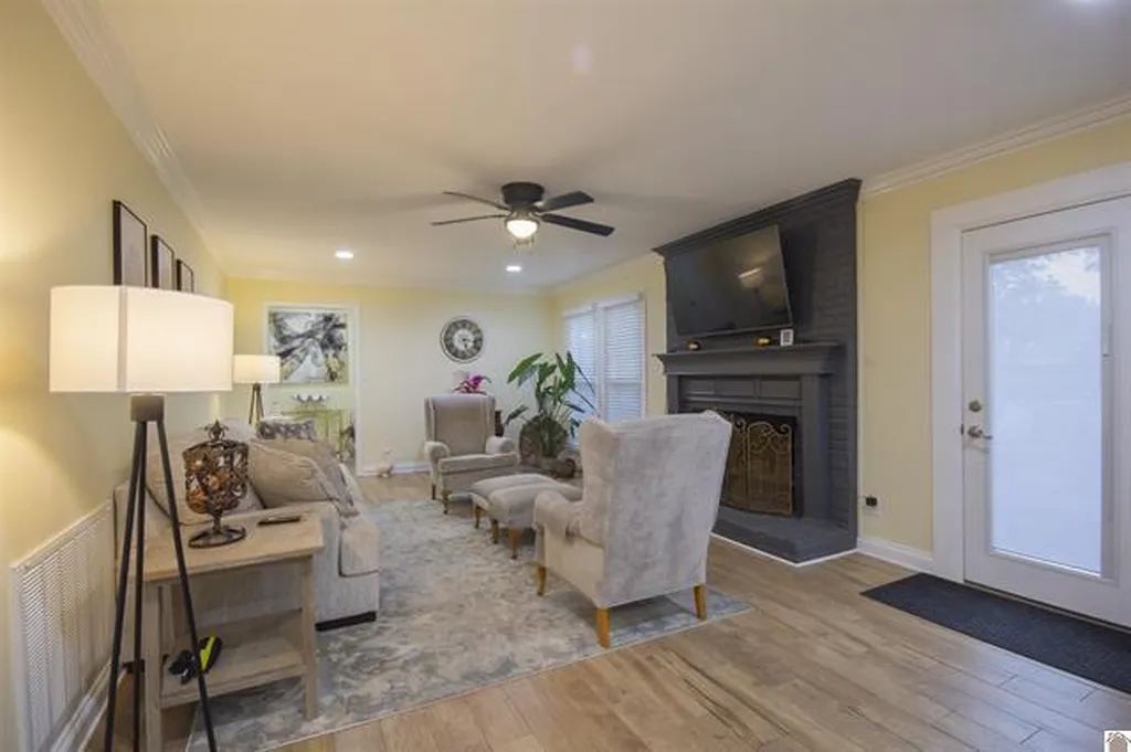 192 Deer Path Lane Paducah KY 42001