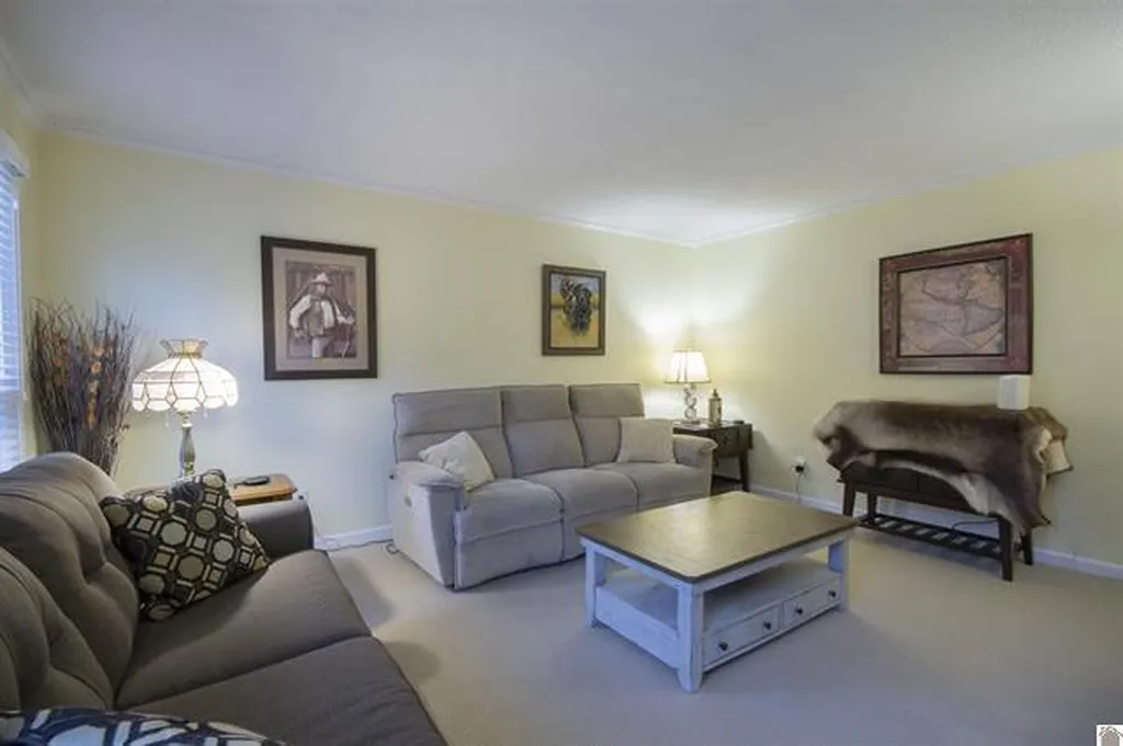 192 Deer Path Lane Paducah KY 42001