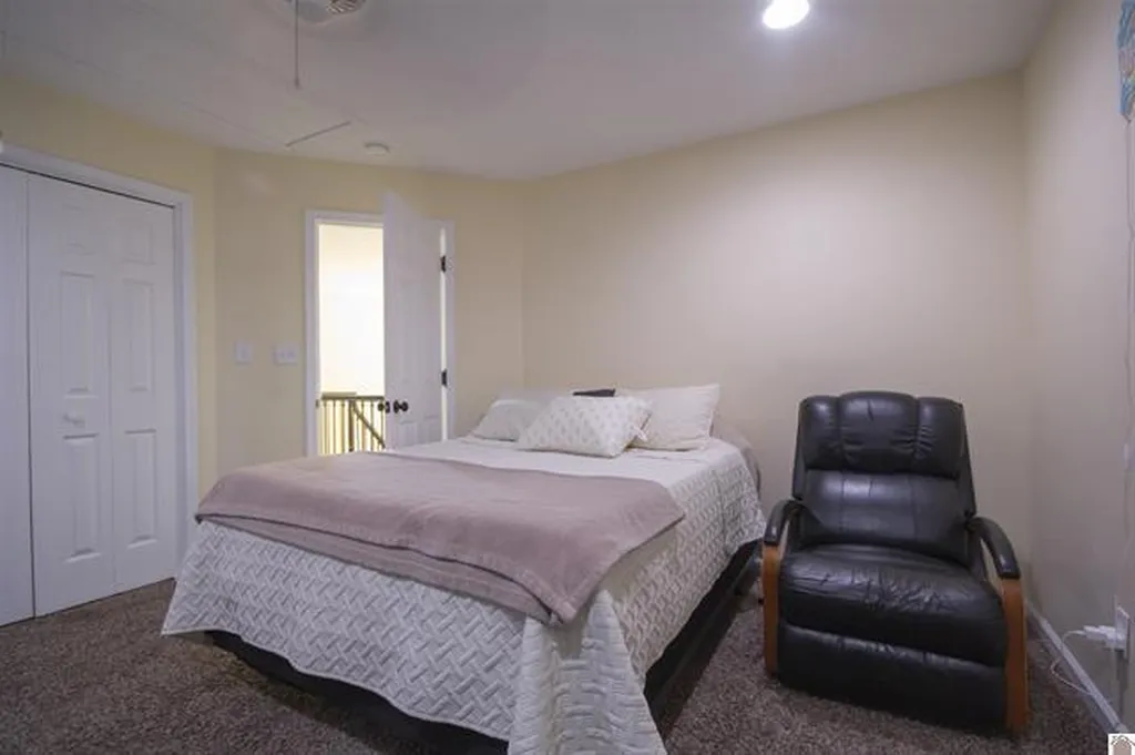 192 Deer Path Lane Paducah KY 42001