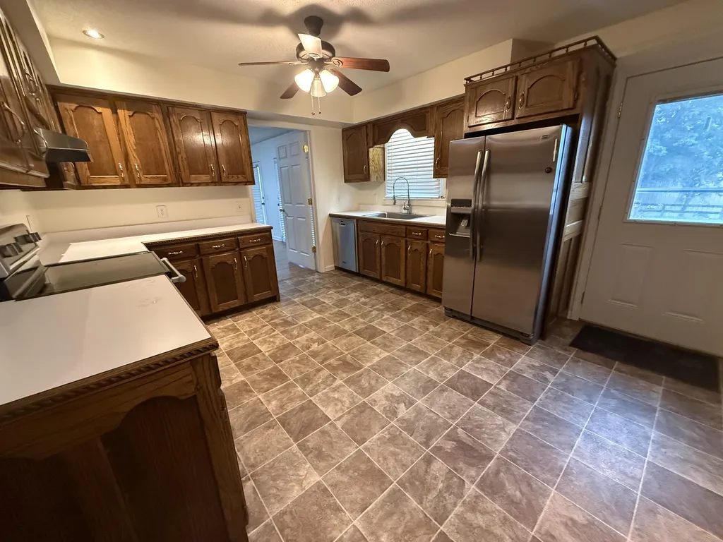 1401 Old Whitley Road London KY 40744