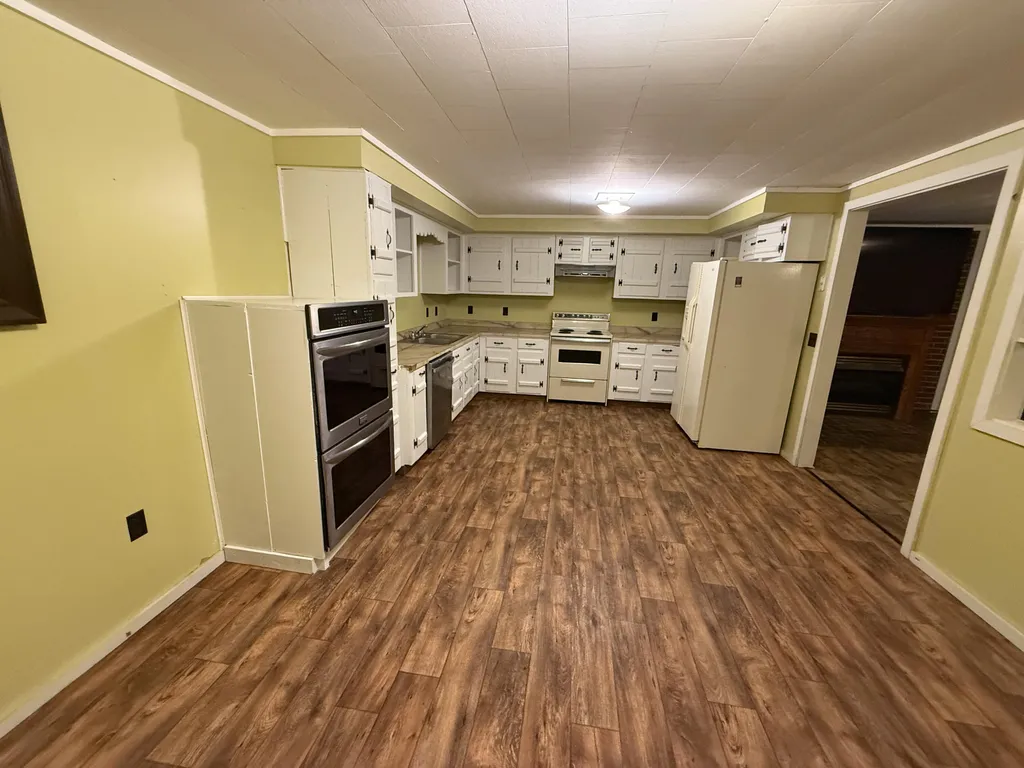 1401 Old Whitley Road London KY 40744