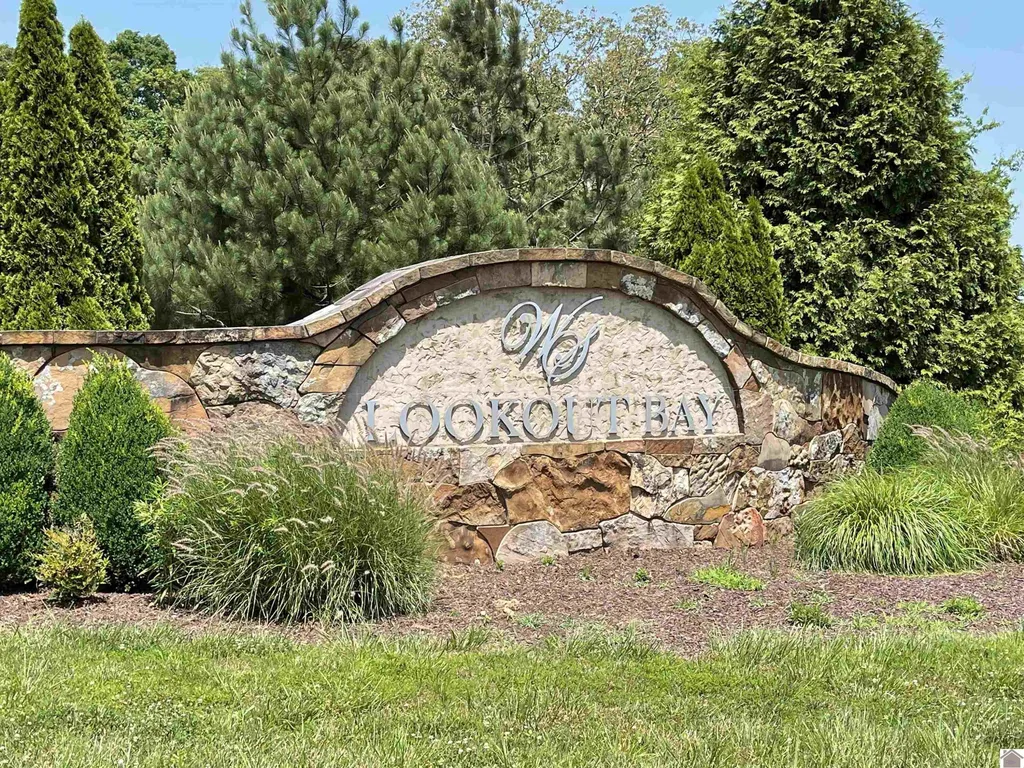 0000 Hawkridge Road Murray KY 42071