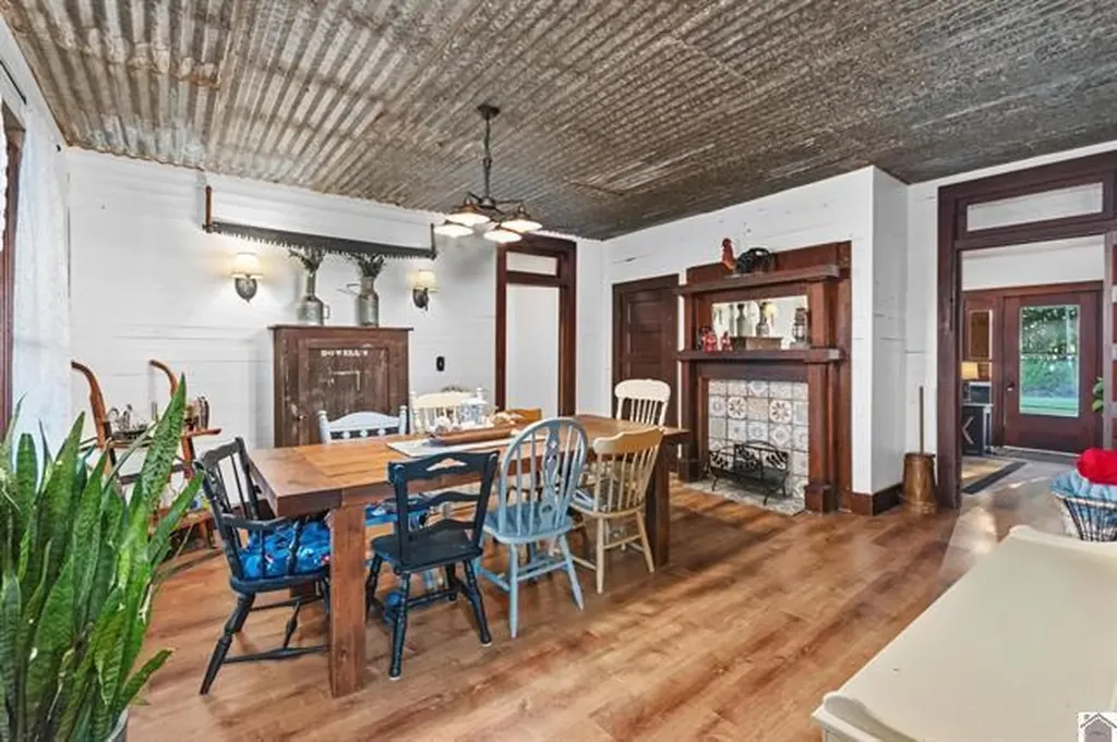 4961 State Route 780 Clinton KY 42031