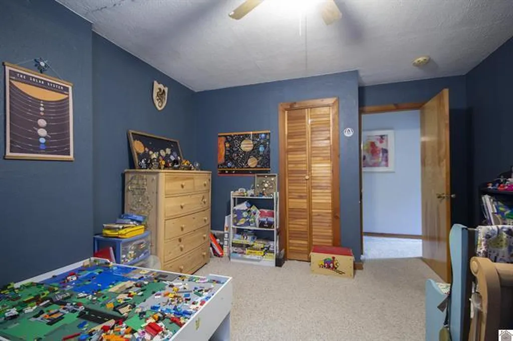 72 Holt Road Kuttawa KY 42055