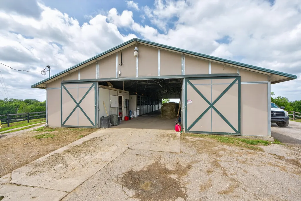 493 Levy Road Paris KY 40361