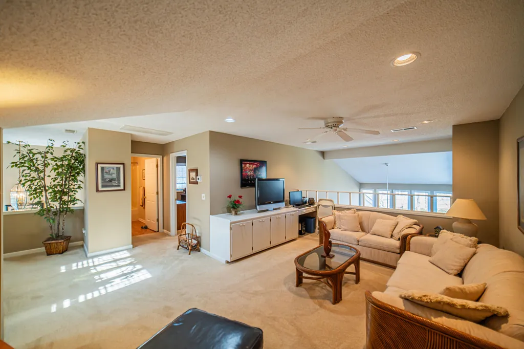 25 Meadow Links Drive Paducah KY 42001
