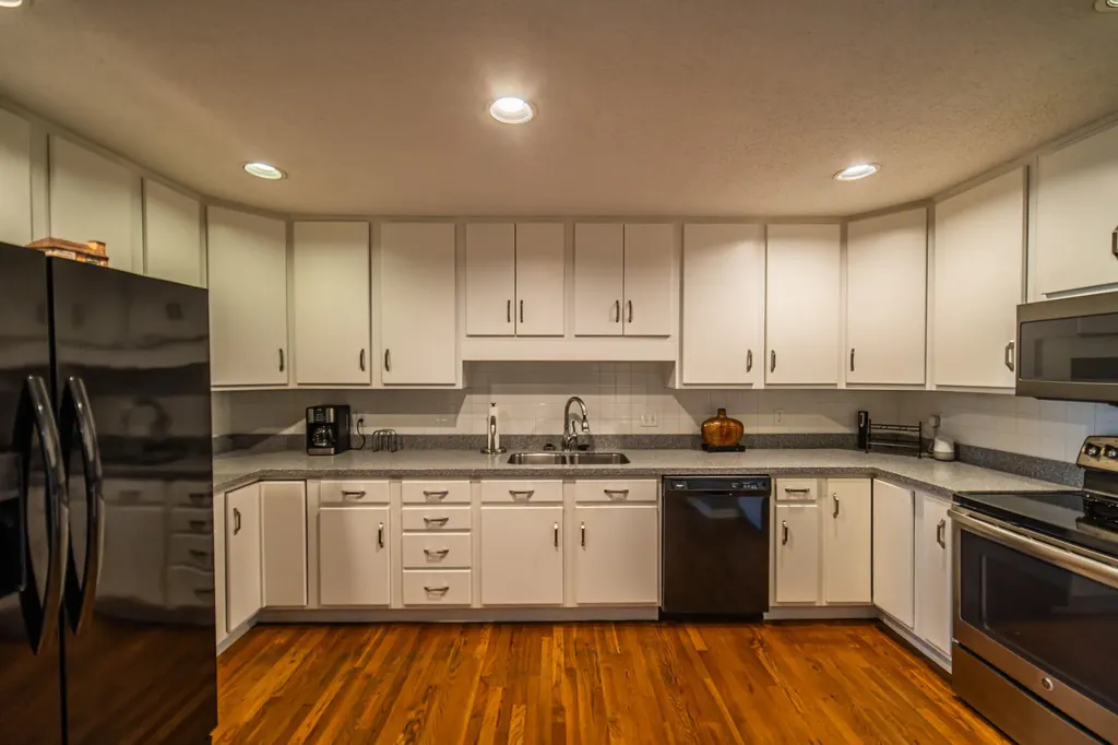 25 Meadow Links Drive Paducah KY 42001