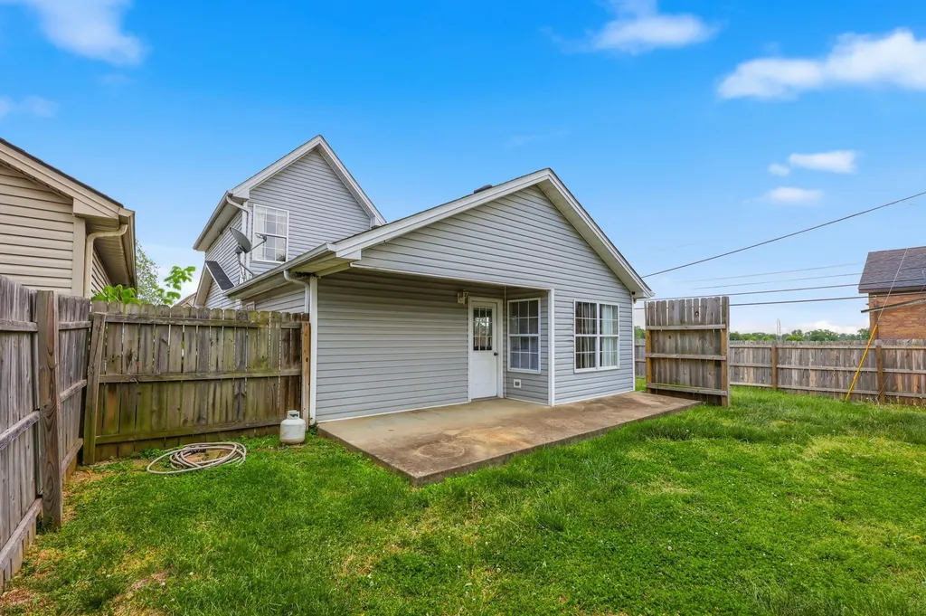 404 Wichita Drive Nicholasville KY 40356