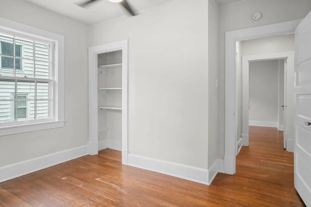 129 Delmont Drive Lexington KY 40504