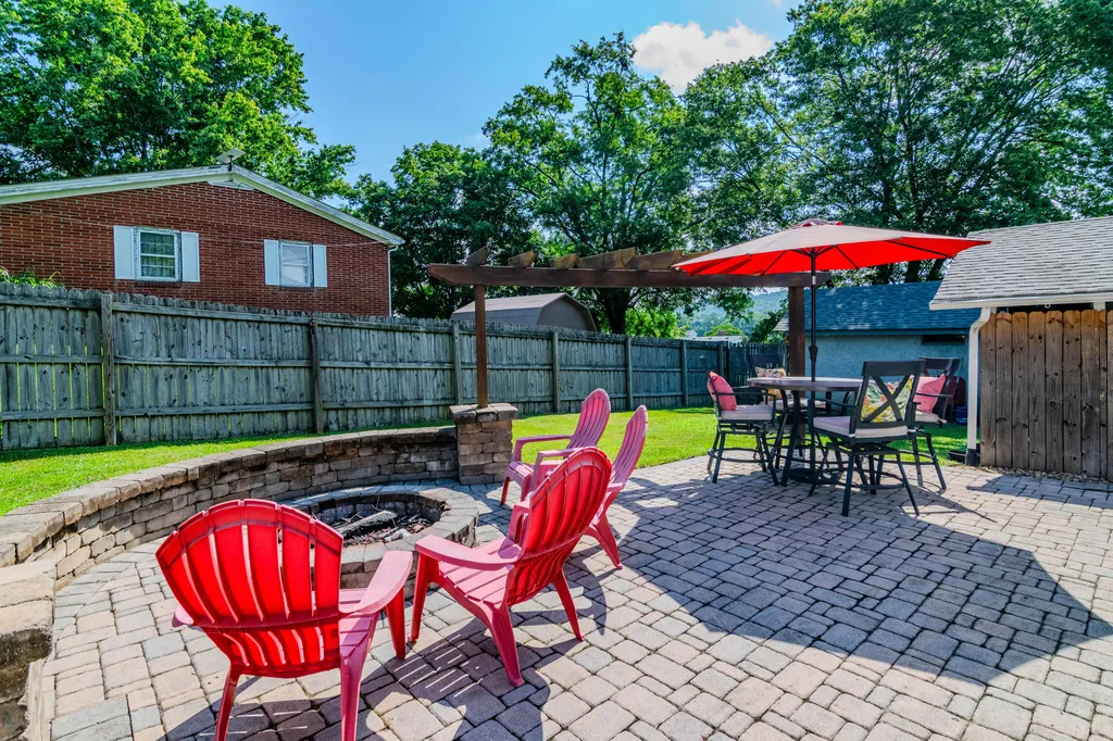 300 Lovell Lane Mt Vernon KY 40456
