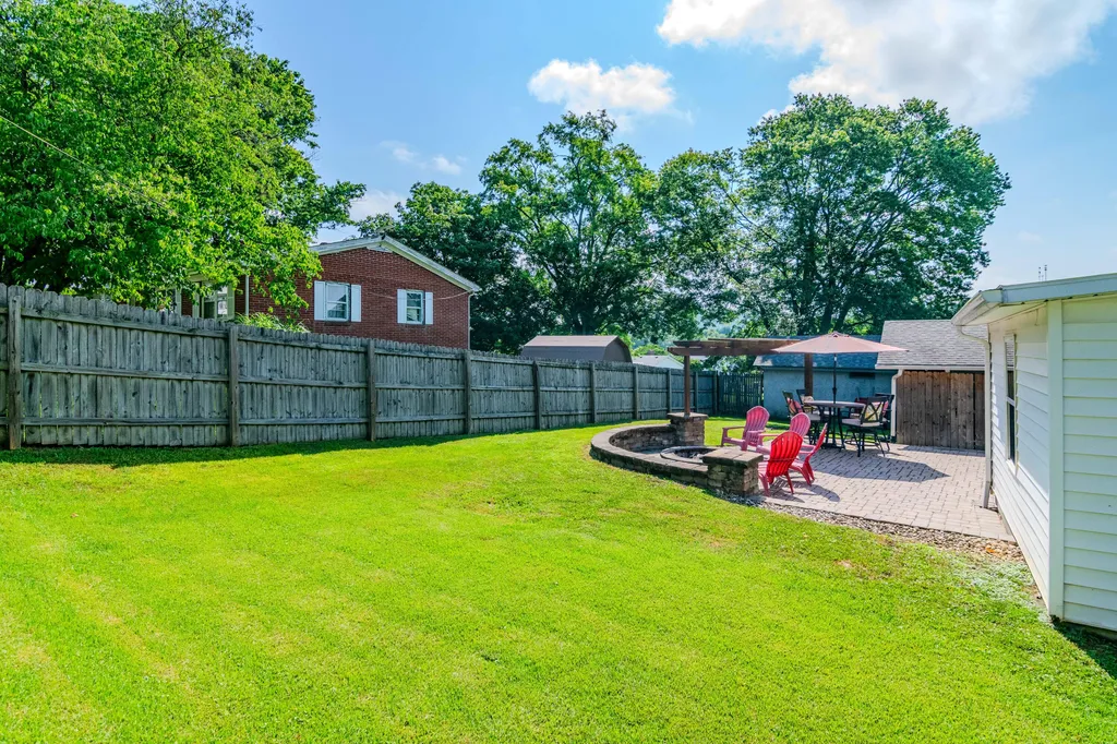 300 Lovell Lane Mt Vernon KY 40456