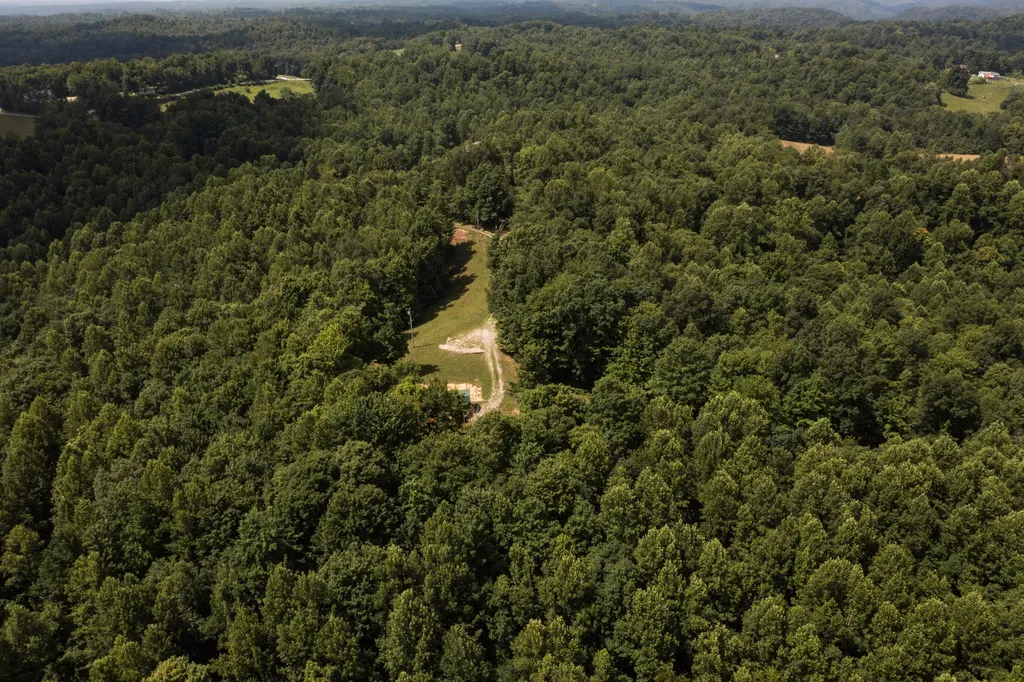 159 Stiltner Lane Frenchburg KY 40322