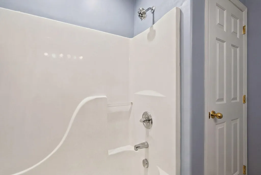 215 Charleston Court Frankfort KY 40601
