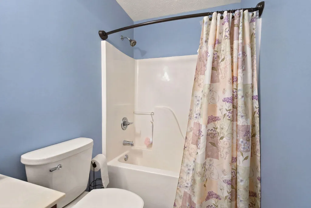215 Charleston Court Frankfort KY 40601