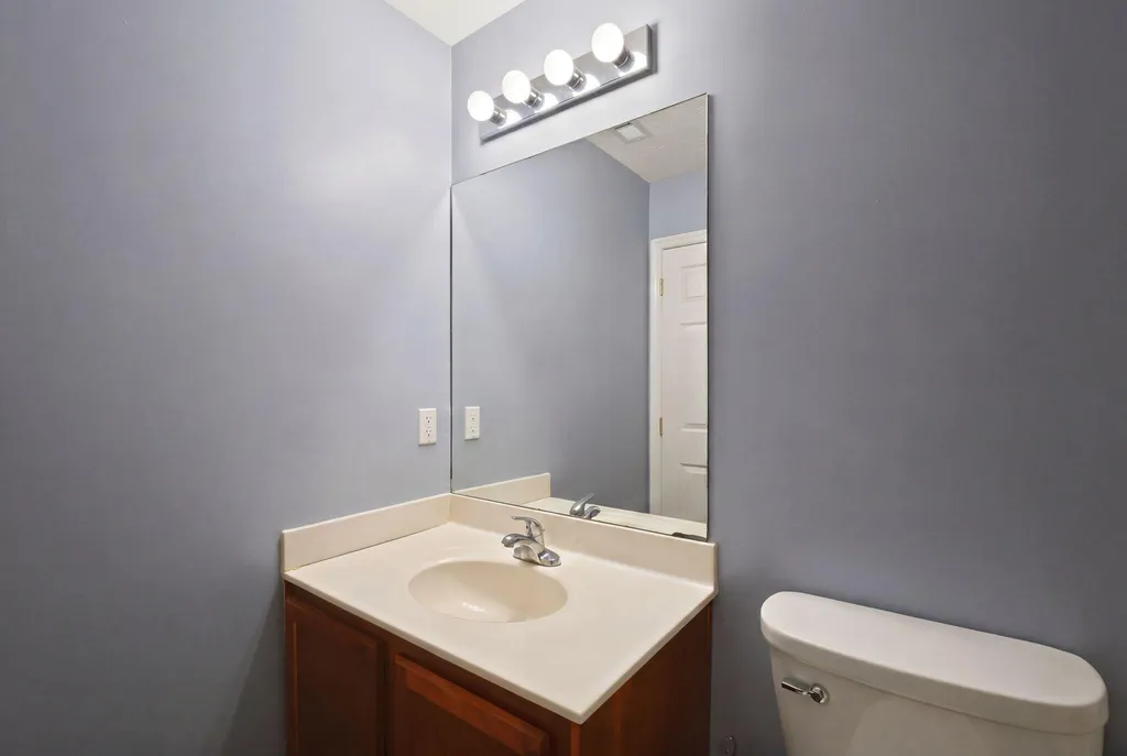 215 Charleston Court Frankfort KY 40601