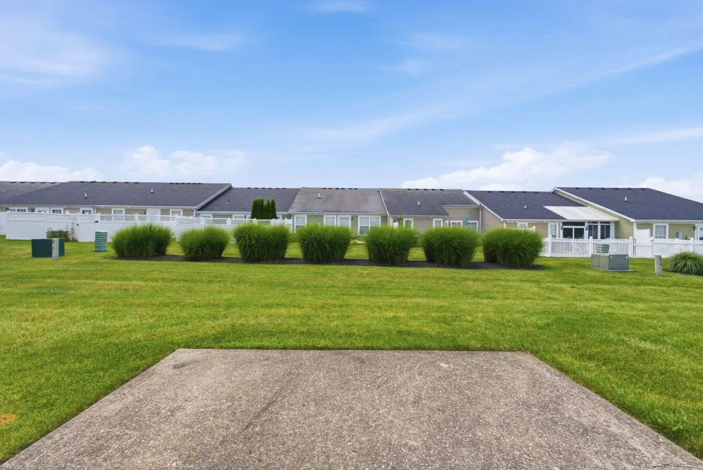 215 Charleston Court Frankfort KY 40601