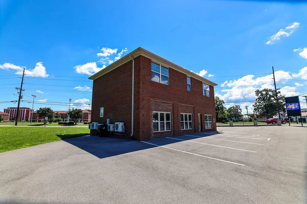 800 Coldwater Road Murray KY 42071