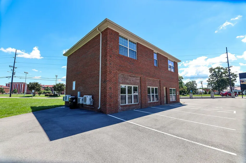 800 Coldwater Road Murray KY 42071