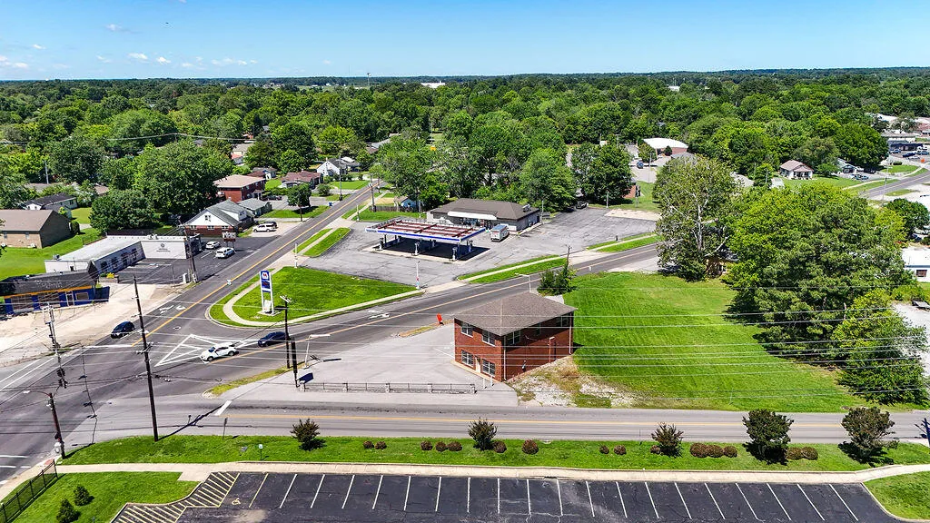 800 Coldwater Road Murray KY 42071
