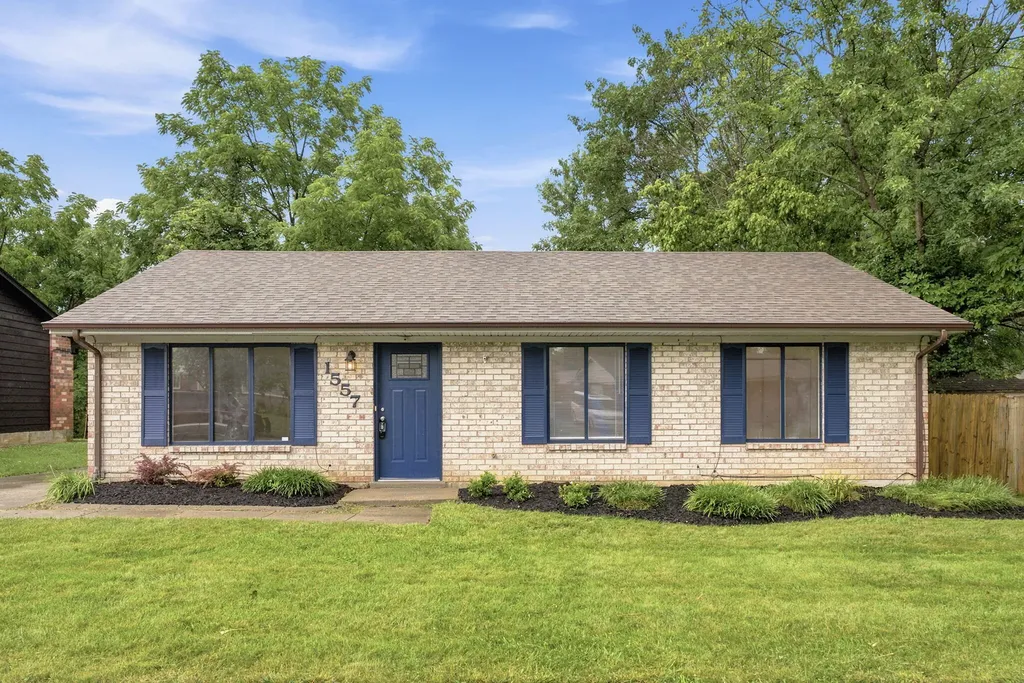 1557 Flora Glen Way Lexington KY 40515