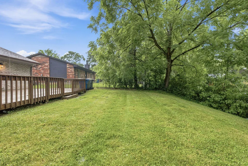 1557 Flora Glen Way Lexington KY 40515