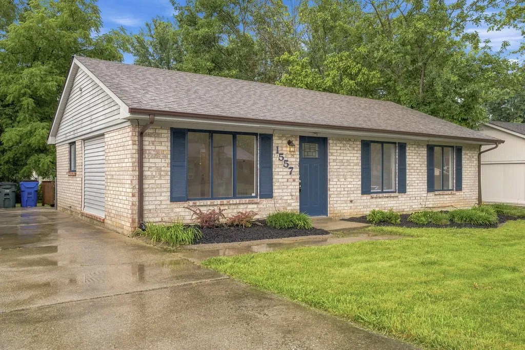 1557 Flora Glen Way Lexington KY 40515