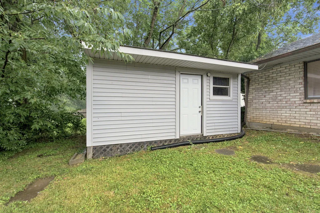 1557 Flora Glen Way Lexington KY 40515