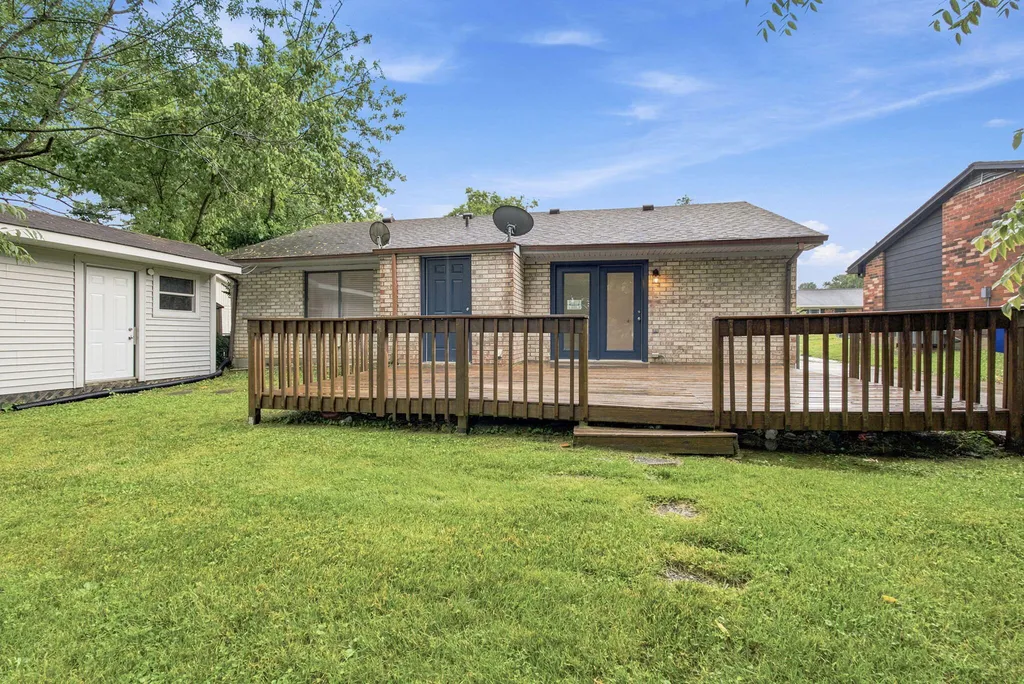 1557 Flora Glen Way Lexington KY 40515