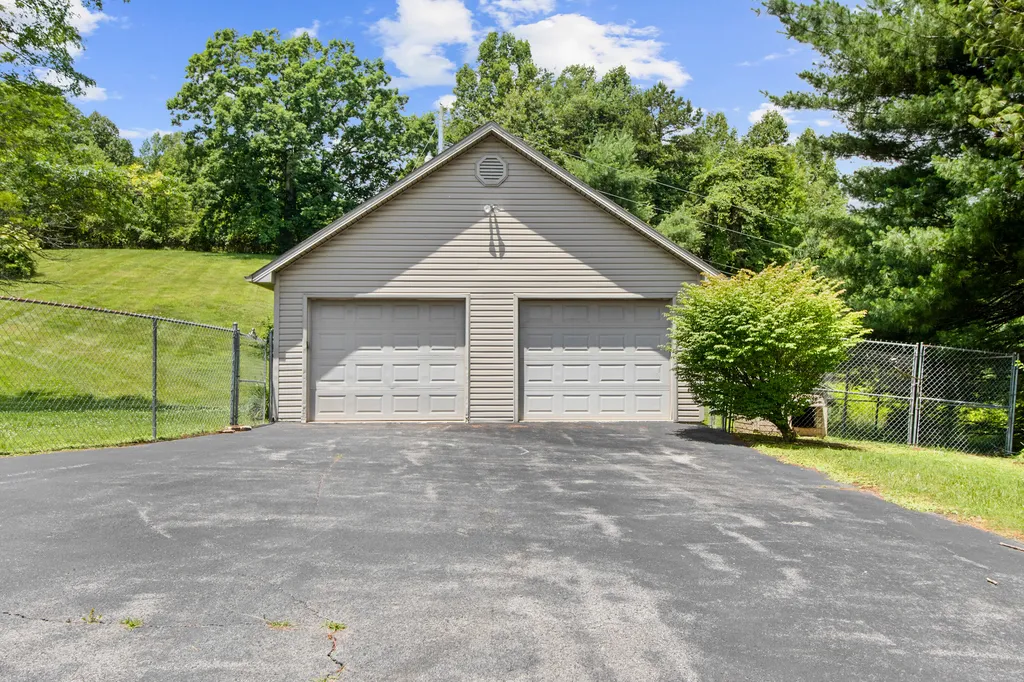 1165 Conley Road London KY 40744