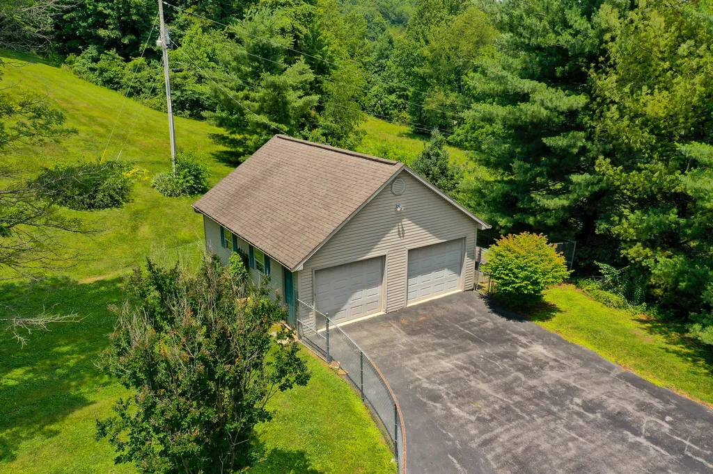 1165 Conley Road London KY 40744