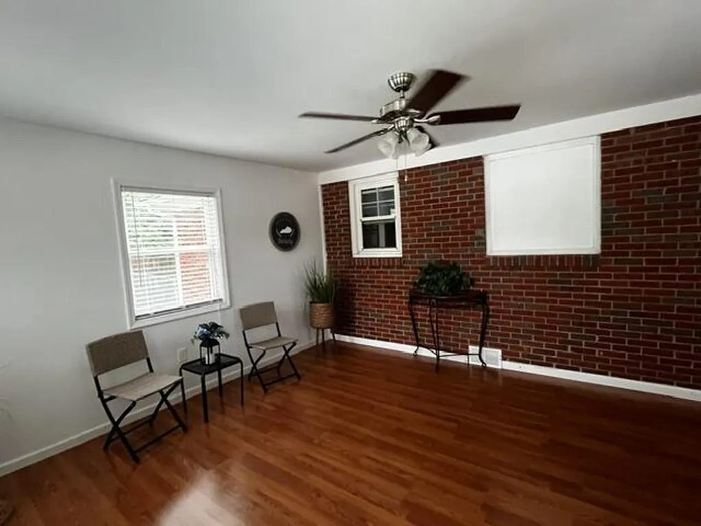 737 Kingston Road Lexington KY 40505