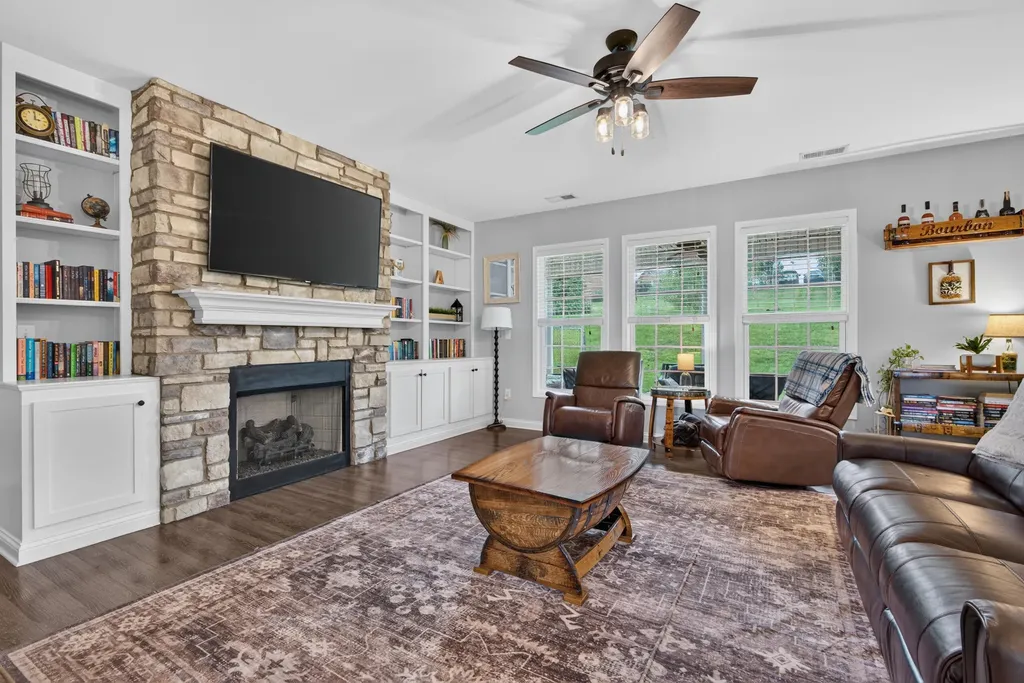 243 Inverness Trail Richmond KY 40475