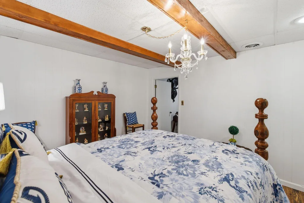 305 Beech Street Monticello KY 42633